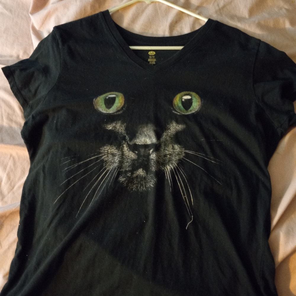 Cat face Womens t shirt.  XL v neck